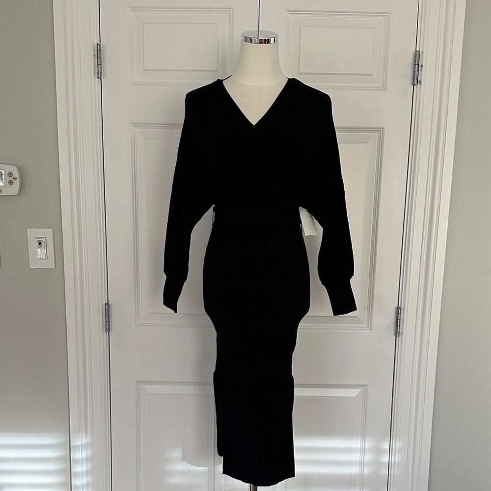 NWT Immodel Black Knit Ribbed Of the Shoulder Long Sleeve Bodycon Dress Size M